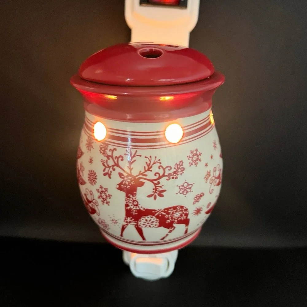 Better Homes Joyful Holiday Scented Wax Warmer Plug In Limited Edition 2012‎